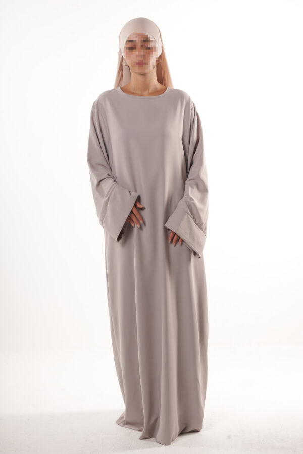 Robe Zeyna Grise