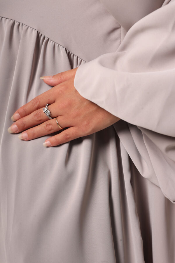 Robe Naela grise – Image 3